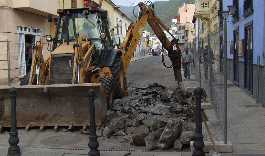 Obras en una calle (Foto Junta de Andalucu00eda)
