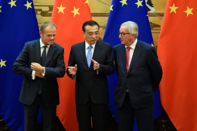 Tusk Junker Li Cumbre UE China julio 2018 (Forto