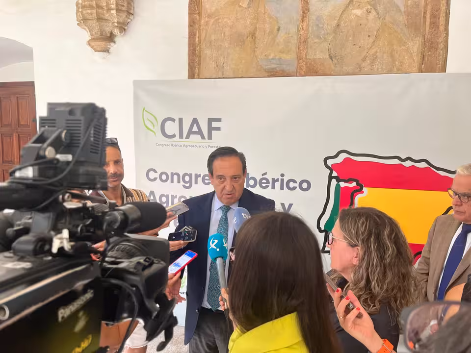 Pedro Barato en el Congreso Ib&eacute;rico CIAF (Foto Asaja Extremadura)