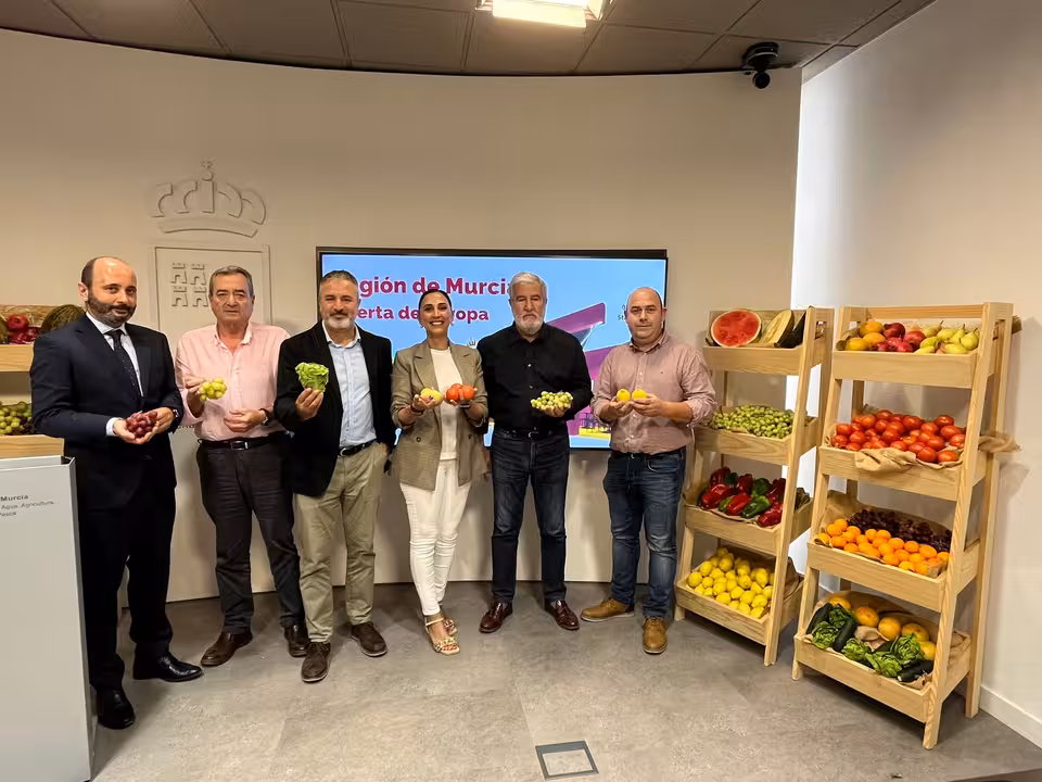 La consejera Sara Rubira en la rueda de prensa de presentaci&oacute;n de la participaci&oacute;n de la Regi&oacute;n de Murcia en la Feria Fruit Attraction (Foto CARM)