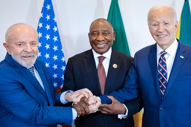 Lula, Ramaphosa y Biden: unidos en torno a una iniciativa por los derechos de los trabajadores (Foto Ricardo Stuckert/PR. Gobierno de Brasil)