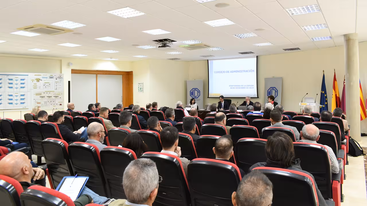 Consejo de administraci&oacute;n de la Mancomunidad de los Canales del Taibilla (Foto MCT)