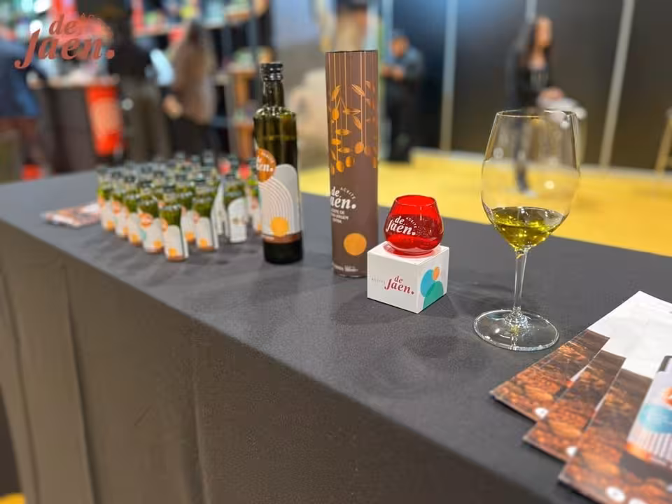 Productos de la IGP Aceite de Ja&eacute;n en Madrid Fusi&oacute;n (Foto IGP Aceite de Ja&eacute;n)