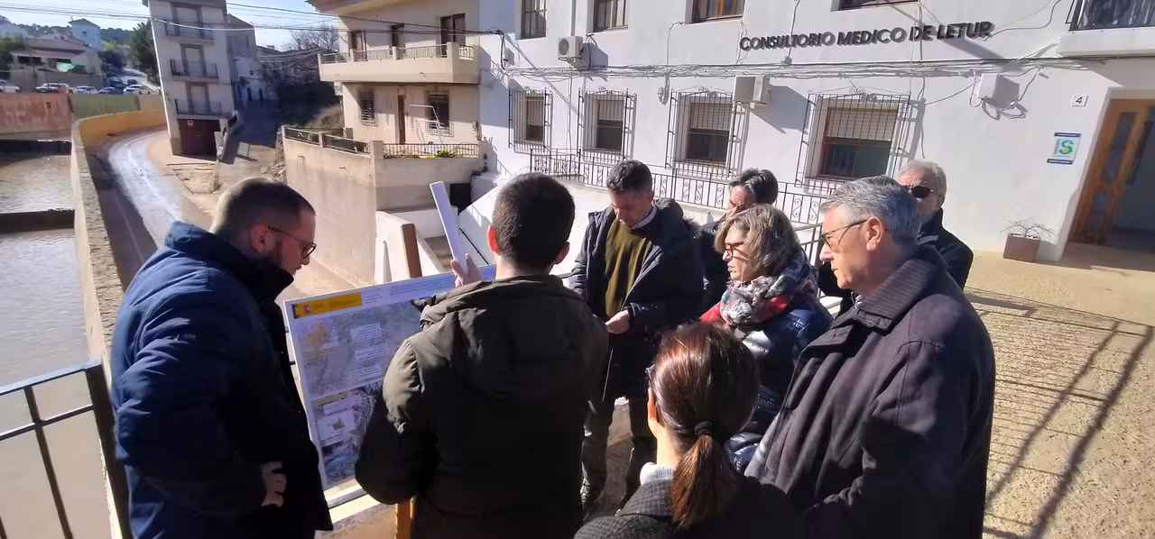 Visita a las obras de emergencia por los da&ntilde;os de la DANA en Letur (Foto CHS)