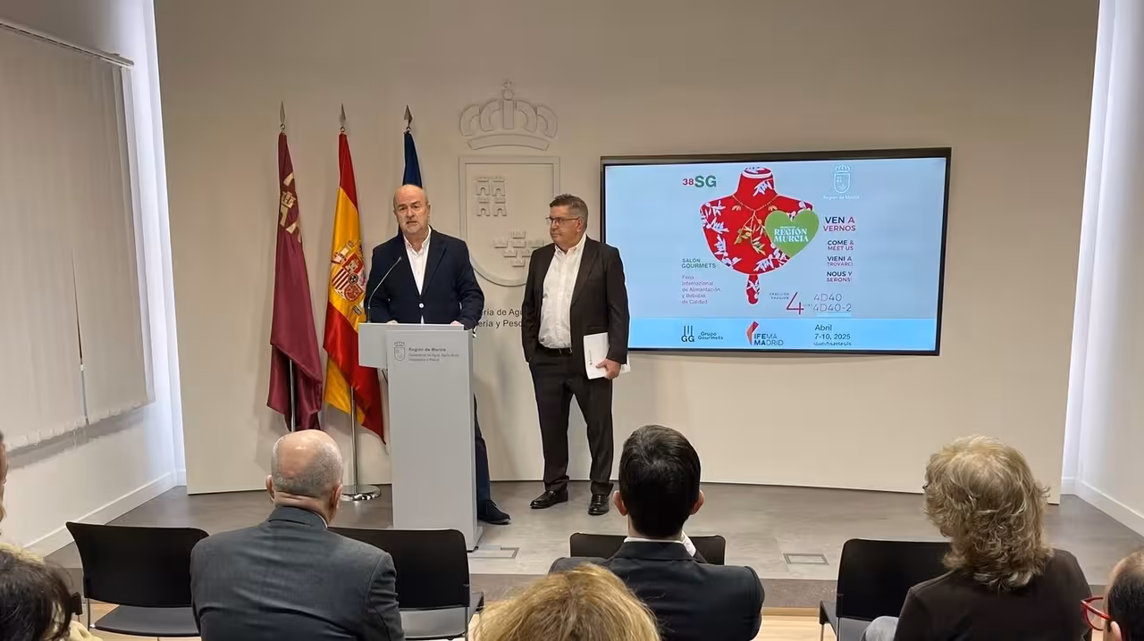 El secretario general de la Consejer&iacute;a de Agricultura, Francisco Gonz&aacute;lez, presenta la participaci&oacute;n de la Regi&oacute;n de Murcia en la feria Sal&oacute;n Gourmet de Madrid (Foto CARM)