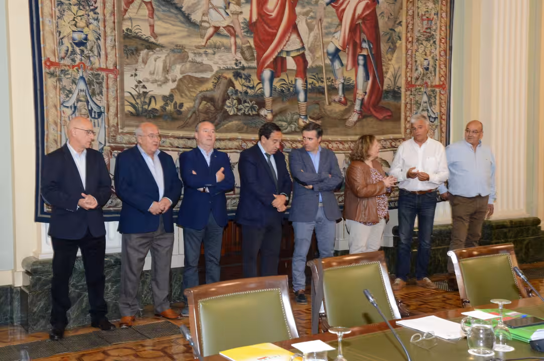 Representantes de Asaja, COAG, UPA y Uni&oacute;n de Uniones en el Ministerio de Agricultura (Foto MAPA)