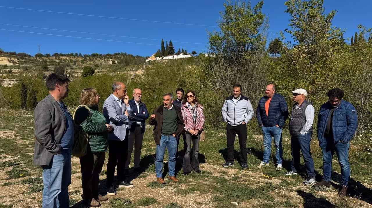 Barrachina presenta plan para suministro de agua a las explotaciones ganaderas (Foto Generalitat Valenciana)