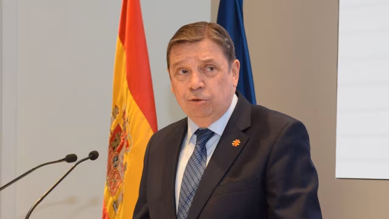 Luis Planas, ministro de Agricultura, Pesca y Alimentaci&oacute;n (Foto MAPA) Archivo