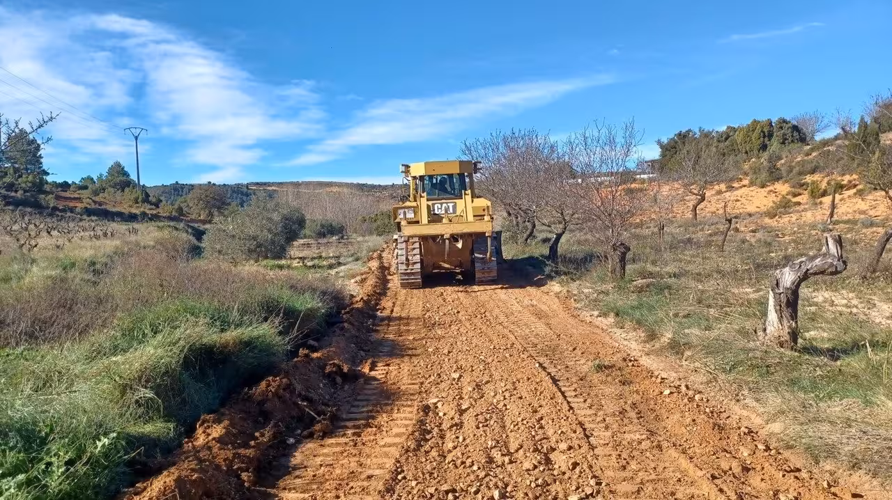 Tractor en una zona afectada por la DANA (Foto MAPA)