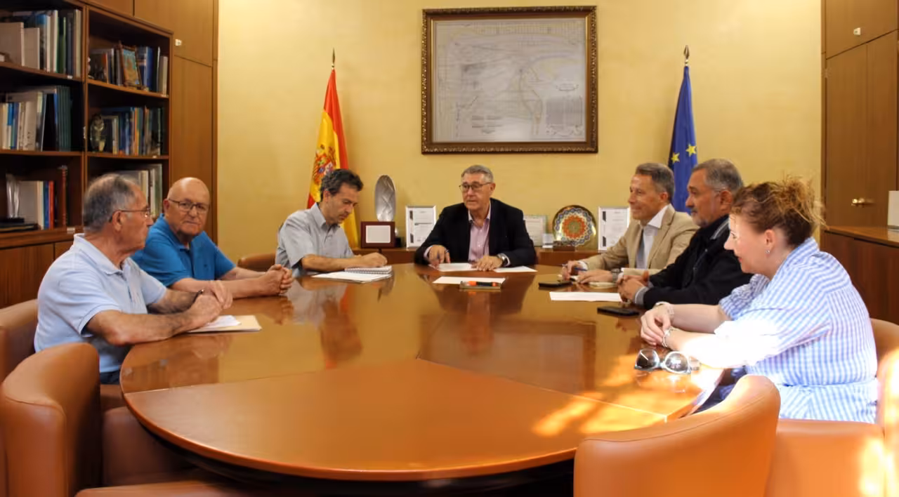 Urrea se re&uacute;ne con el alcalde de Lorca (Foto CHS)