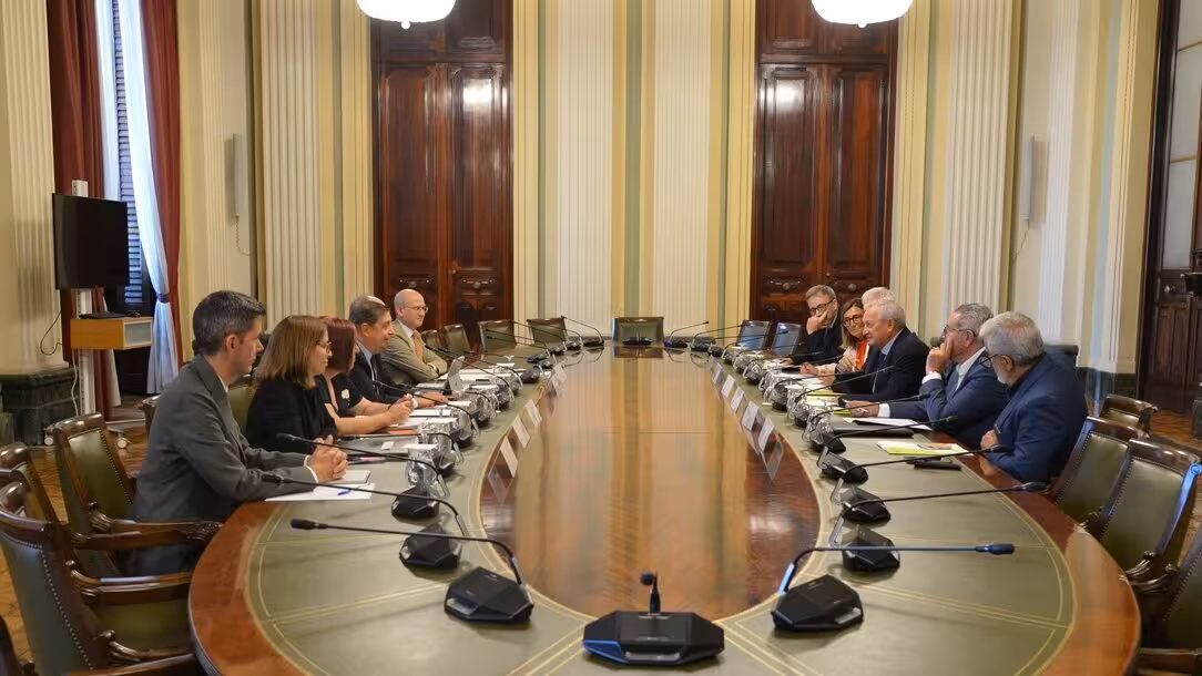 Luis Planas se re&uacute;ne con Cooperativas Agro-alimentarias (Foto MAPA)