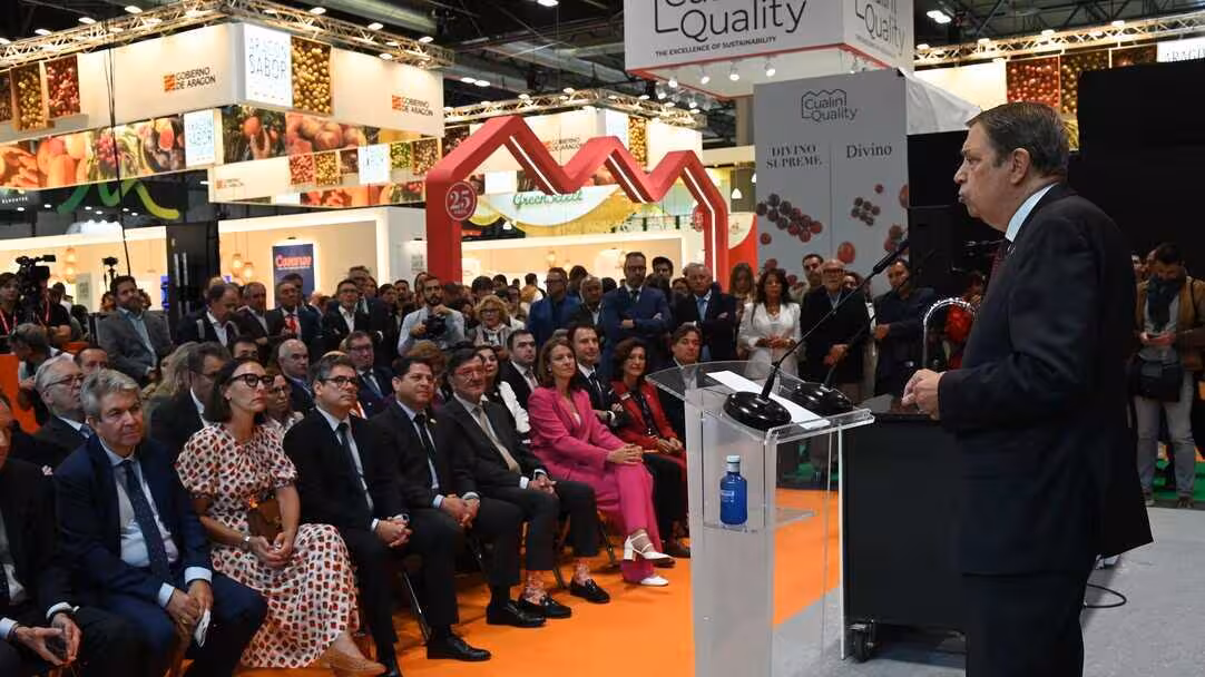 Luis Planas interviene en el stand del Ministerio de Agricultura en Fruit Attraction (Foto MAPA)