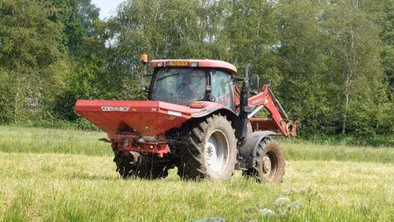 Maquinaria agr&iacute;cola (Foto Uni&oacute;n de Uniones)