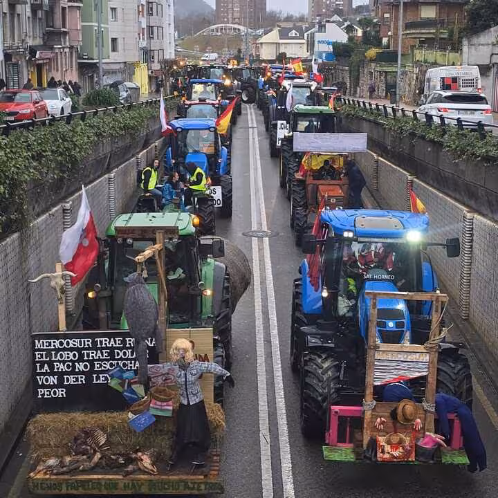 Tractorada contra Mercosur en Santander (Foto UGAM_COAG en RRSS)