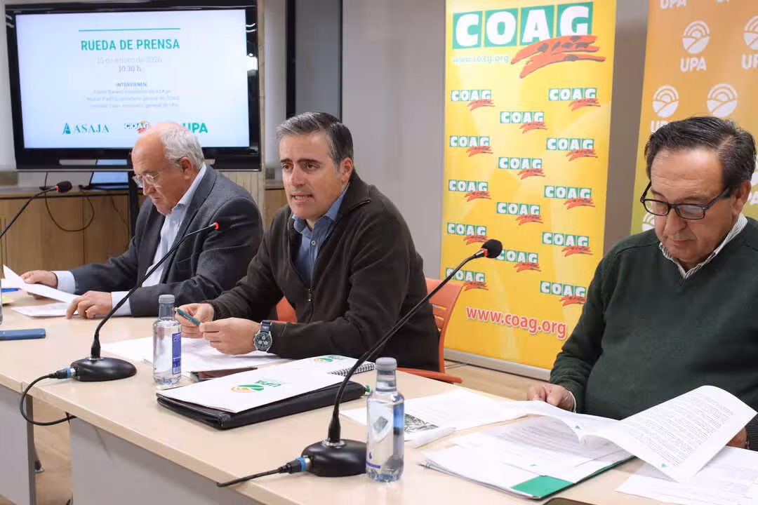 Rueda de Prensa de COAG, UPA y Asaja anunciando movilizaciones en Espa&ntilde;a a finales de enero (Foto UPA)