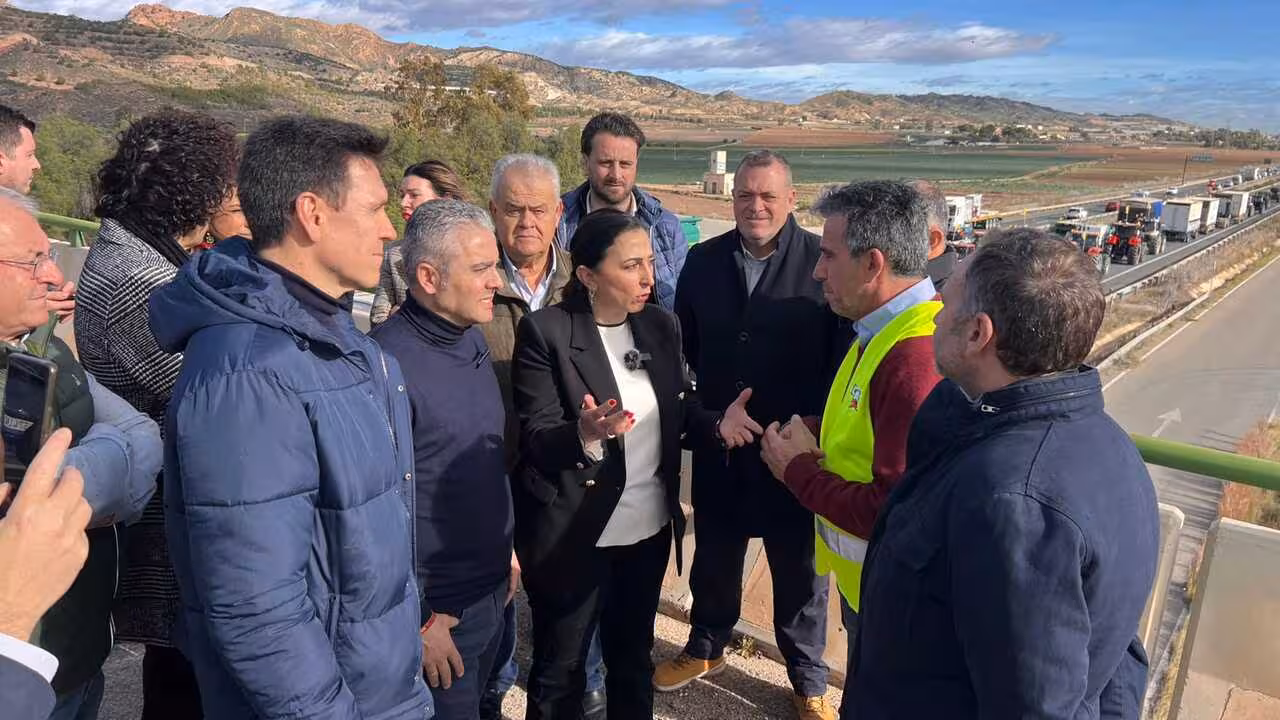 Rubira y Cano en la manifestaci&oacute;n de agricultores 'Sobran los motivos' (Foto PP)