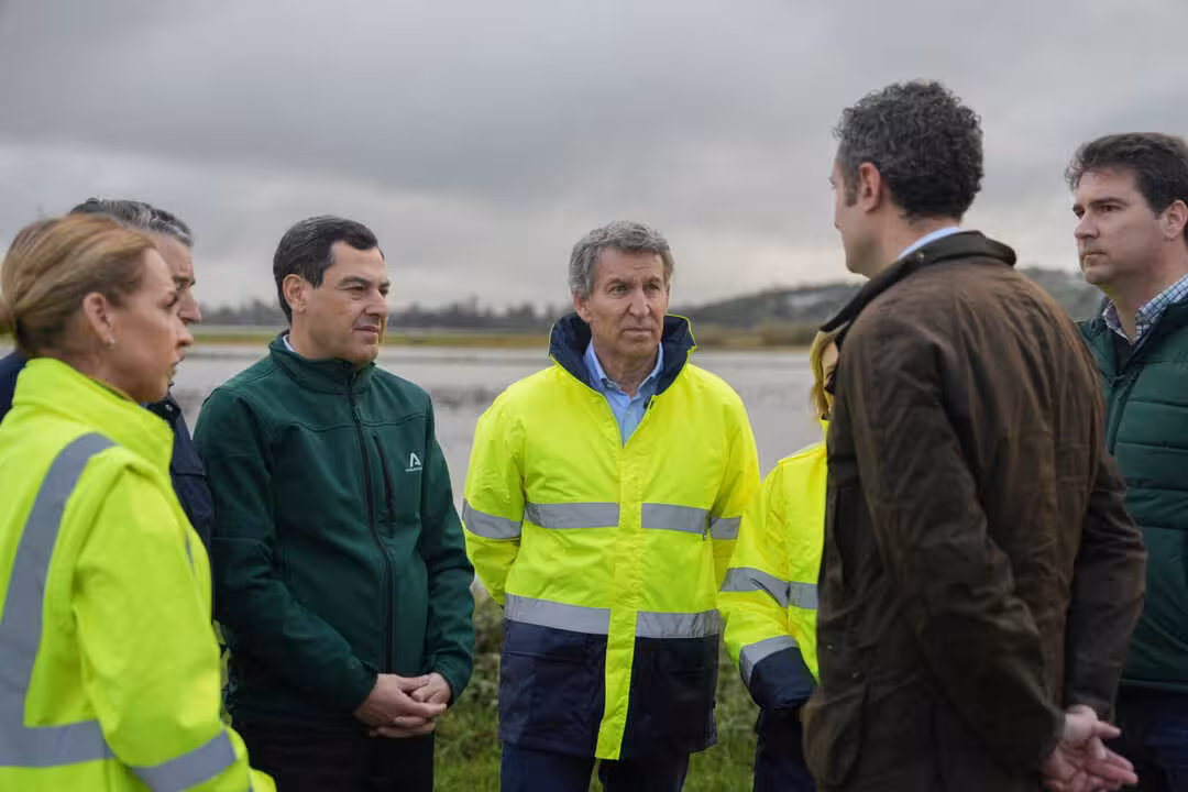 Moreno Bonilla y Feij&oacute;o en Jerez de la Frontera (C&aacute;diz), tras visitar algunas de las zonas m&aacute;s afectadas por el temporal en Andaluc&iacute;a (Foto PP)