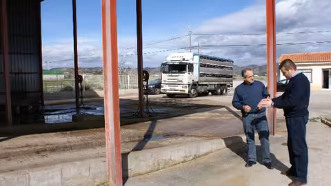 Centro de Desinfecci&oacute;n de Veh&iacute;culos de Transporte de Ganado (Foto Ayto Puerto Lumbreras)