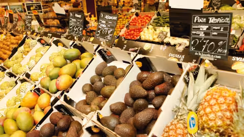 Supermercado con cajas de cart&oacute;n (Foto AFCO)
