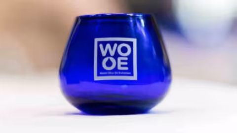 Vaso cata aceite oliva Aove (Foto WOOE 2023)