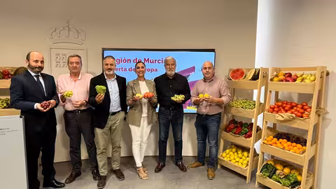 La consejera Sara Rubira en la rueda de prensa de presentaci&oacute;n de la participaci&oacute;n de la Regi&oacute;n de Murcia en la Feria Fruit Attraction (Foto CARM)