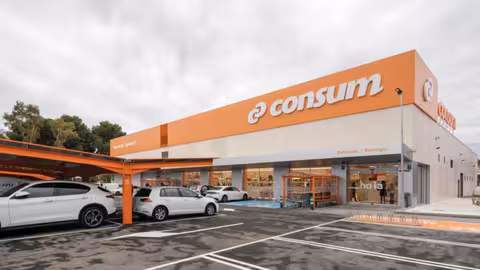 Fachada tienda Benic&agrave;ssim (Foto Consum)