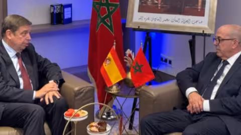 Reuni&oacute;n de los ministros de Agricultura de Espa&ntilde;a y Marruecos en Rabat (Foto MAPA)