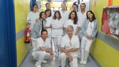 Grupo liderado por Javier Ortego (abajo a la derecha). Arriba en el centro Luis Jim&eacute;nez-Cabello (Foto CISA-CSIC-Inia)