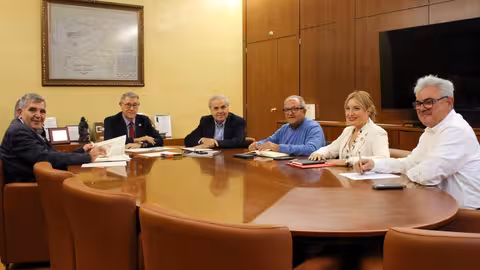 Urrea se re&uacute;ne con alcalde de Albatana acompa&ntilde;ado de una senadora por Albacete (Foto CHS)
