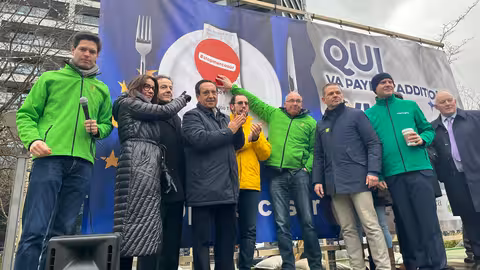 Representantes de los agricultores en la protesta de Bruselas contra Mercosur (Foto Asaja)