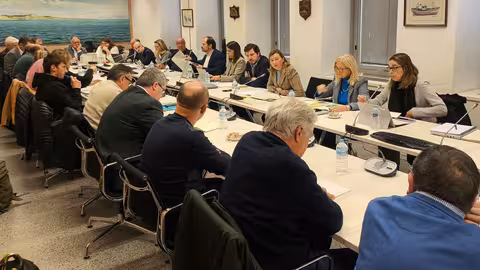 Reuni&oacute;n de Artime con representantes del sector pesquero (Foto MAPA)