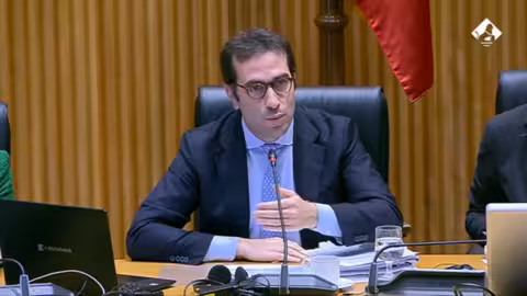 Carlos Cuerpo en la Comisi&oacute;n Mixta para la UE (Foto Ministerio de Econom&iacute;a) Archivo