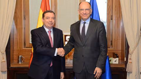 Luis Planas aborda con Enrico Letta los retos agrarios de futuro en el mercado &uacute;nico europeo (Foto MAPA)