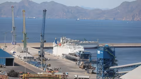 Tr&aacute;fico de mercanc&iacute;as en el puerto de Cartagena (Foto APC)