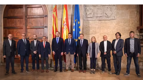 Hansen, Maz&oacute;n y Planas tras reunirse con las organizaciones agrarias (Foto GVA)