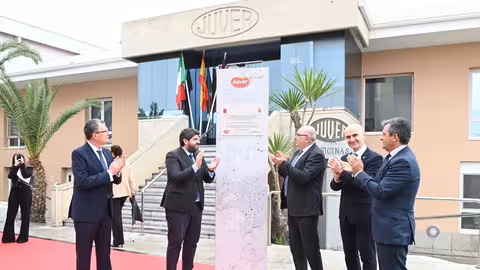 Acto de inauguraci&oacute;n de las nuevas instalaciones de J&uacute;ver (Foto CARM)