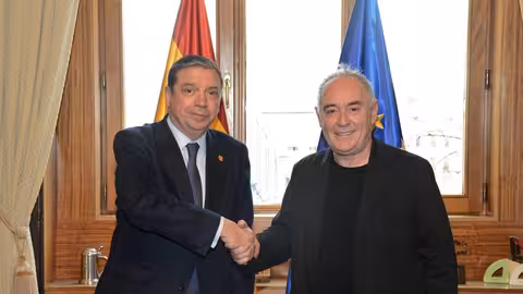 Planas y Ferr&aacute;n Adri&agrave; analizan estrategias para fortalecer la imagen de Espa&ntilde;a como potencia gastron&oacute;mica (Foto MAPA)