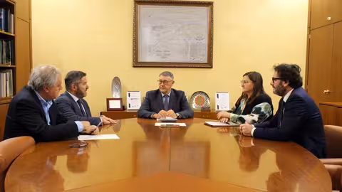 Urrea se re&uacute;ne con L&oacute;pez Abad (Foto CHS)