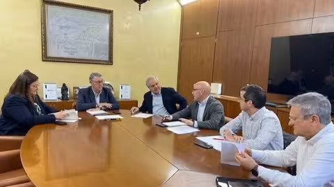 Urrea se re&uacute;ne con el delegado Provincial de Albacete de Agricultura de la Junta de Castilla La Mancha (Foto CHS)
