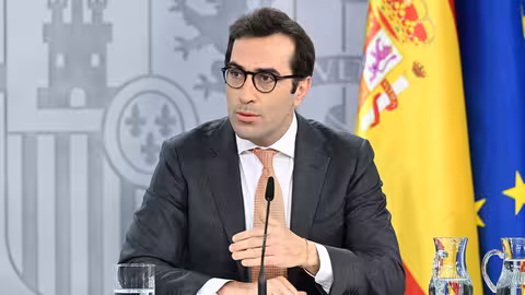 El ministro de Econom&iacute;a, Comercio y Empresa, Carlos Cuerpo, durante la rueda de prensa tras el Consejo de Ministros (Foto Pool Moncloa /Borja Puig de la Bellacasa)