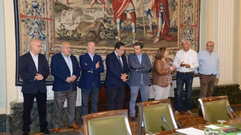 Representantes de Asaja, COAG, UPA y Uni&oacute;n de Uniones en el Ministerio de Agricultura (Foto MAPA)