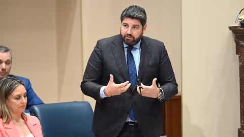 L&oacute;pez Miras comparece ante el Pleno de la Asamblea Regional (Foto CARM)