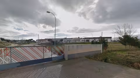 Matadero industrial a subasta en Moz&aacute;rbez, Salamanca (Foto Escrapalia)