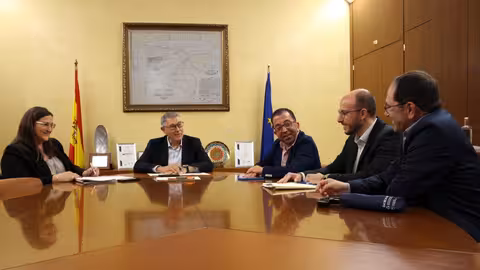 Urrea se re&uacute;ne con la Comunidad de Regantes de Librilla (Foto CHS)
