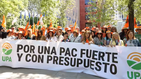 Protesta por una PAC fuerte y con presupuesto (Foto UPA)