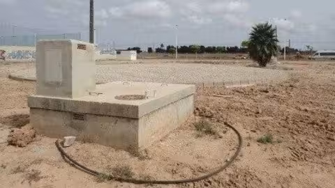 Red de drenajes del Campo de Cartagena en El Moj&oacute;n (Foto CHS)