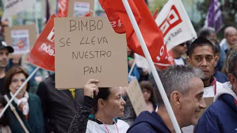 Manifestaci&oacute;n contra el cierre de la planta de Bimbo en Valladolid (Foto CCOO Industria)