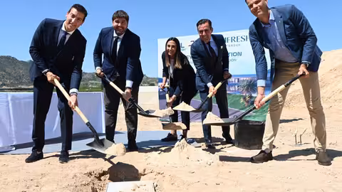 acto de inicio de las obras de las instalaciones de la empresa Bloom Fresh en Blanca (Foto CARM)