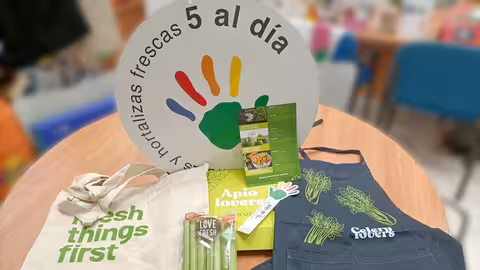 Campa&ntilde;a 'Apio Lovers' de Tozer y '5 al d&iacute;a' (Foto Tozer)