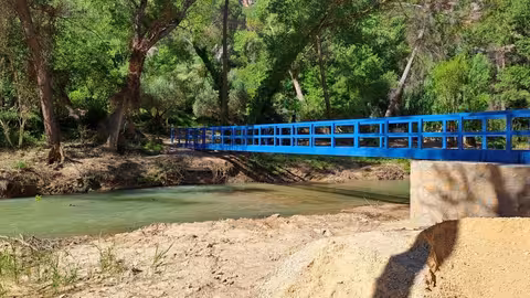 Pasarela de Bancalicos da&ntilde;ada por la DANA tras las obras de reconstrucci&oacute;n (Foto CHS)